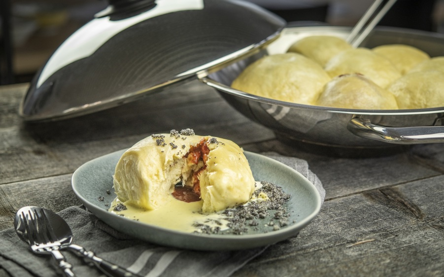 Germknödel mit Vanillesauce