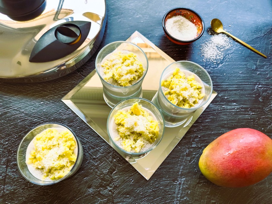 Arroz con leche de coco y mango