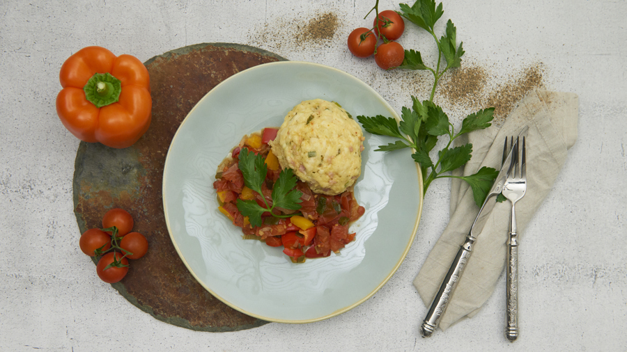 Savory Dampfnudeln (steamed dumplings) with bell peppers