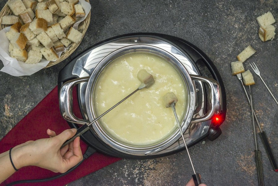 Fonduta di formaggio svizzera
