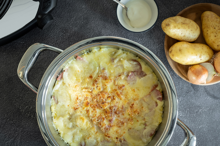 Potato cake (Emmental style)