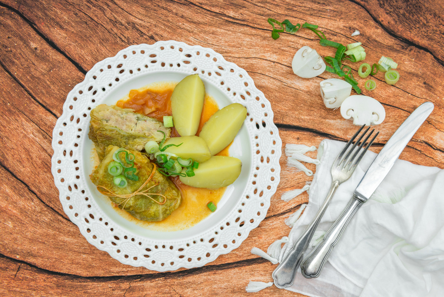 Poultry cabbage rolls