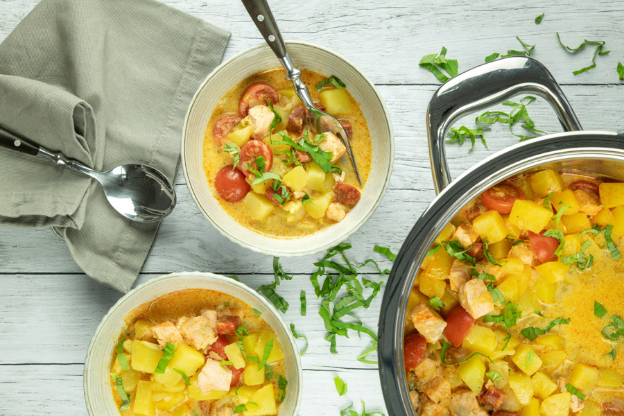 Salmon stew with chorizo