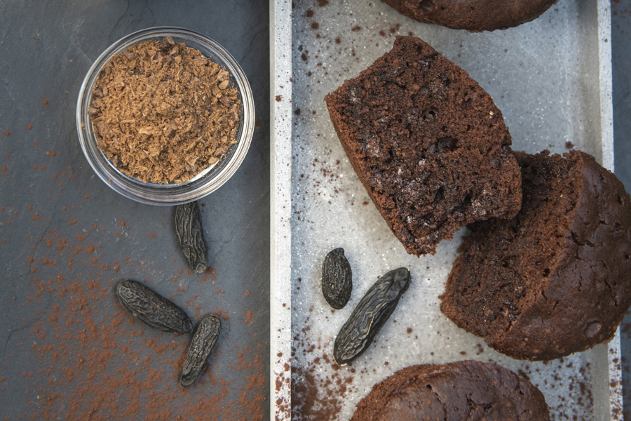 Mini double choco cakes