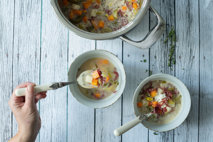 Wedding soup (Prättigau style)
