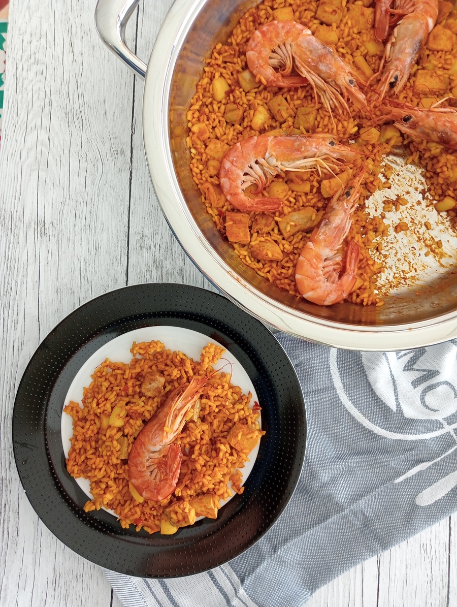 Paella de pescado y marisco