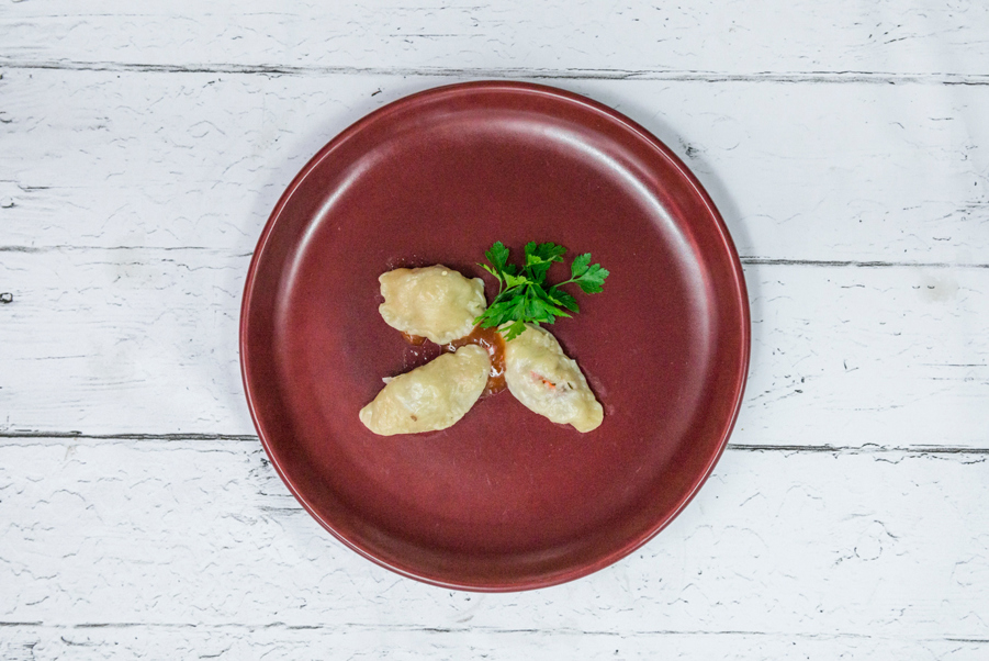 Pelmeni (Russische gevulde deegbolletjes)