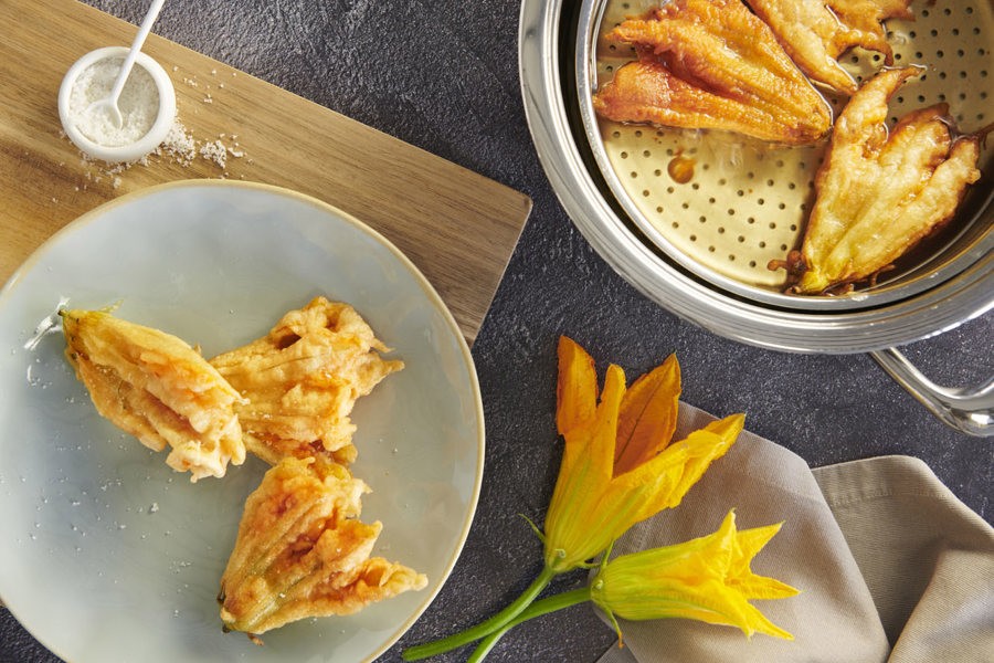 Vyprážané cuketové kvety