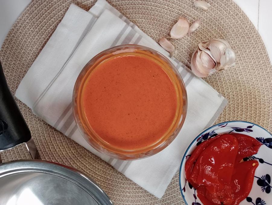 Molho de pimentos vermelhos assados