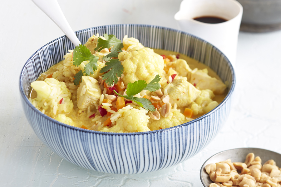 Cauliflower curry with chicken