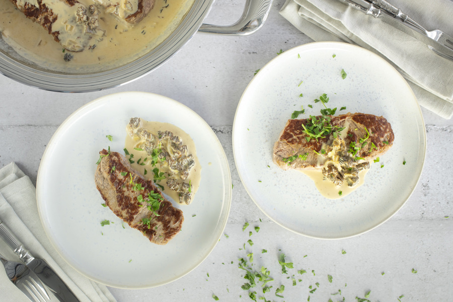 Veal steak with morel cream sauce
