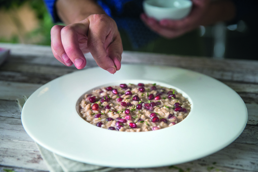 Rosé risotto with pomegranate