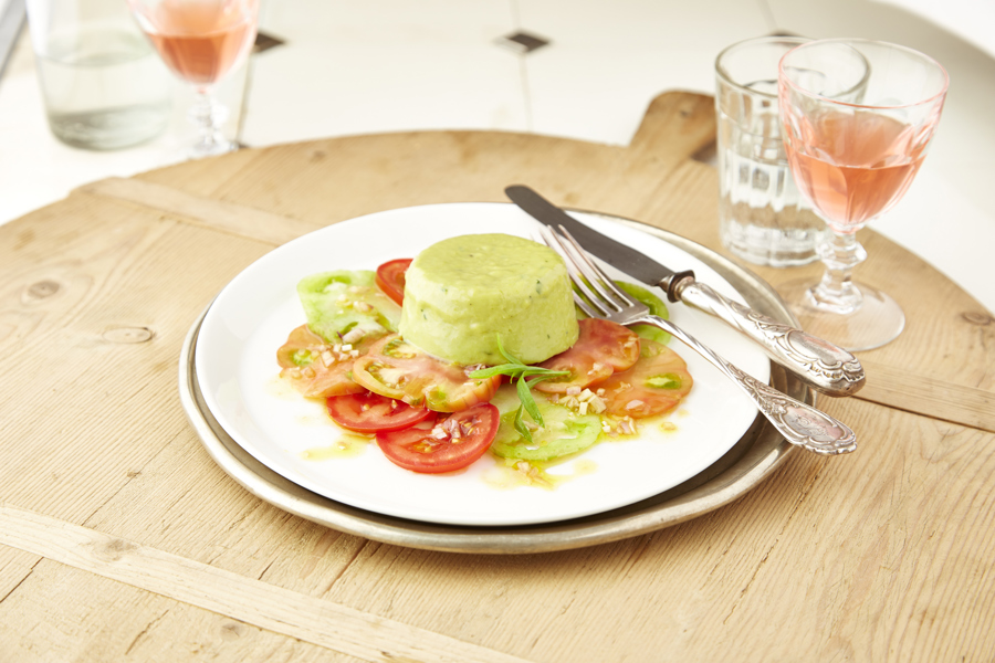 Asparagus mousse on tomato carpaccio