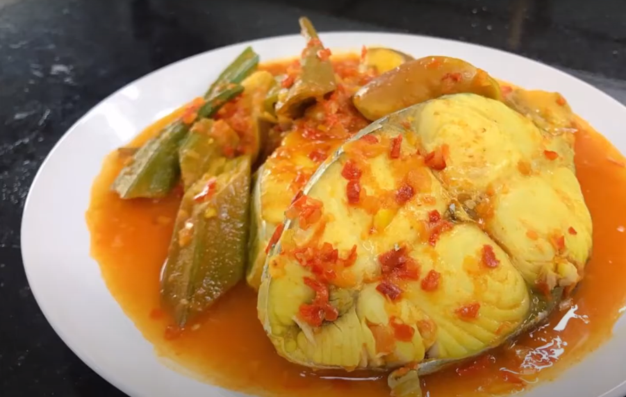 Nyonya style assam pedas fish