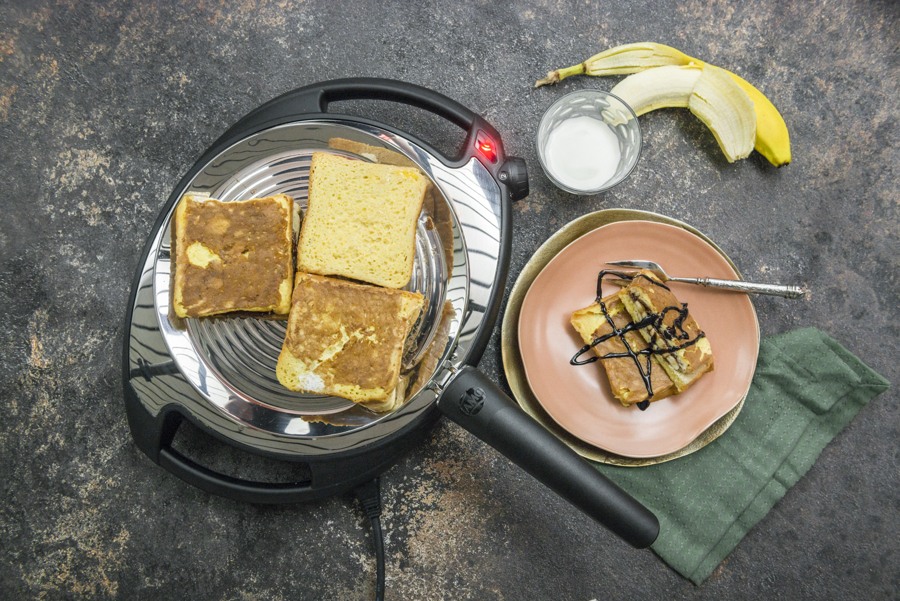 French toast with chocolate cream and banana