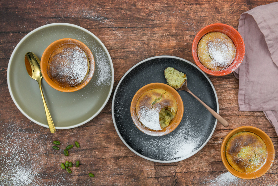 Small apricot soufflé