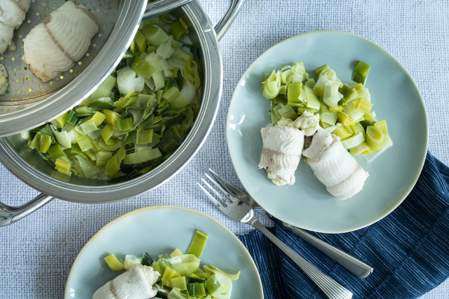 Whitefish rolls on creamed leek