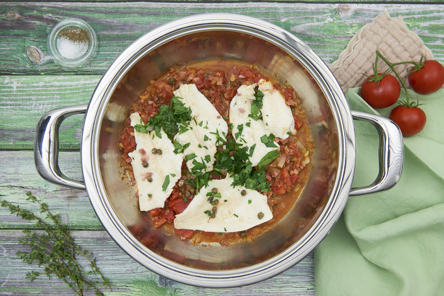 Schollenfilet mit Kapern und Sardellen