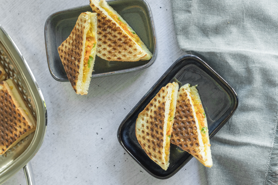 Sandwiches with a lentil filling