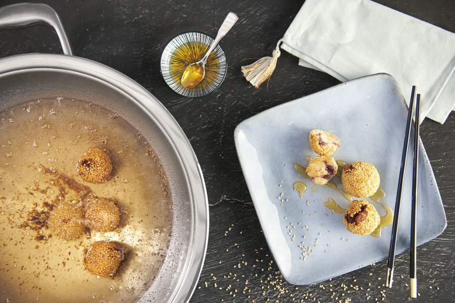 Sweet Asian sesame balls