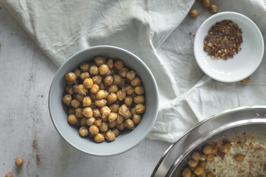 Roasted snack chickpeas