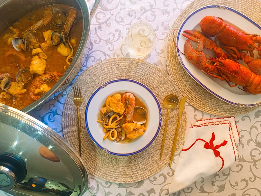 Ensopado de peixe e marisco