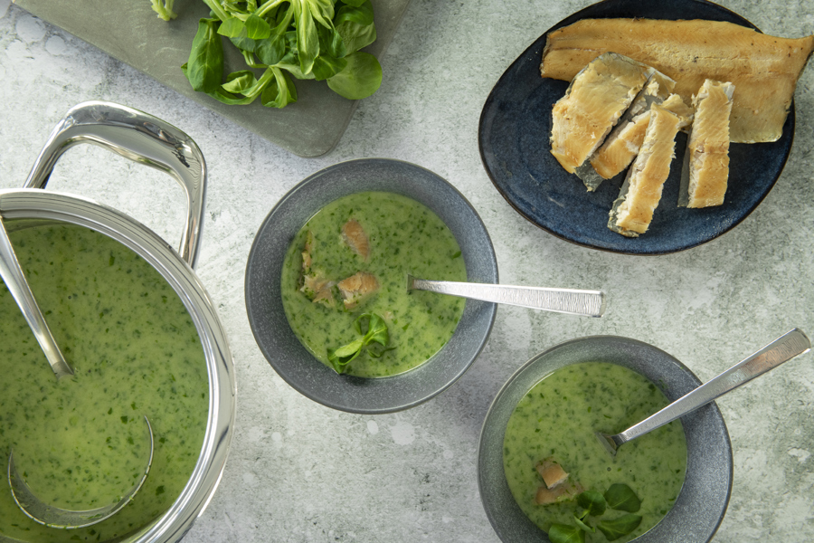 Lamb’s lettuce soup with smoked trout