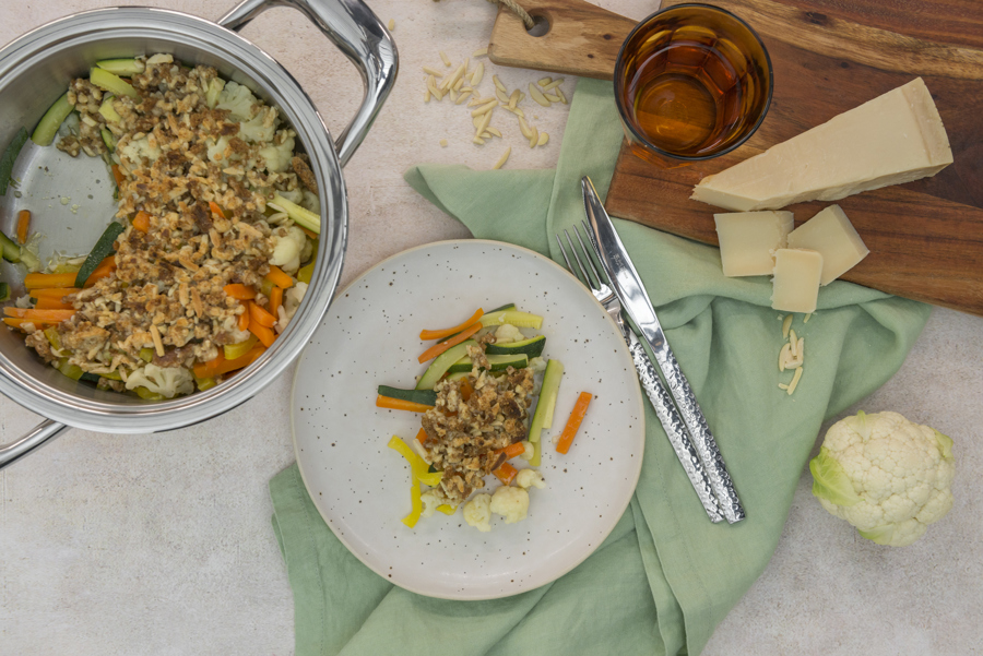 Vegetables with cheese crust