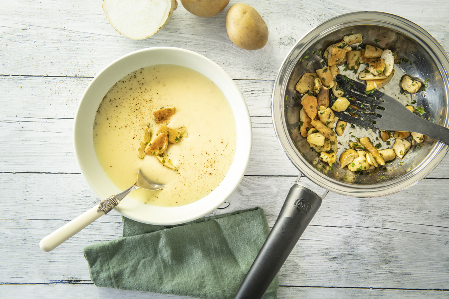 Celery and potato soup with porcini mushrooms