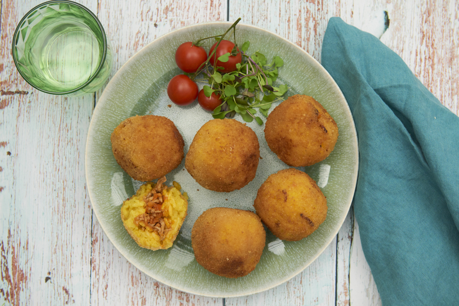 Arancini (Gefüllte Risottobällchen)