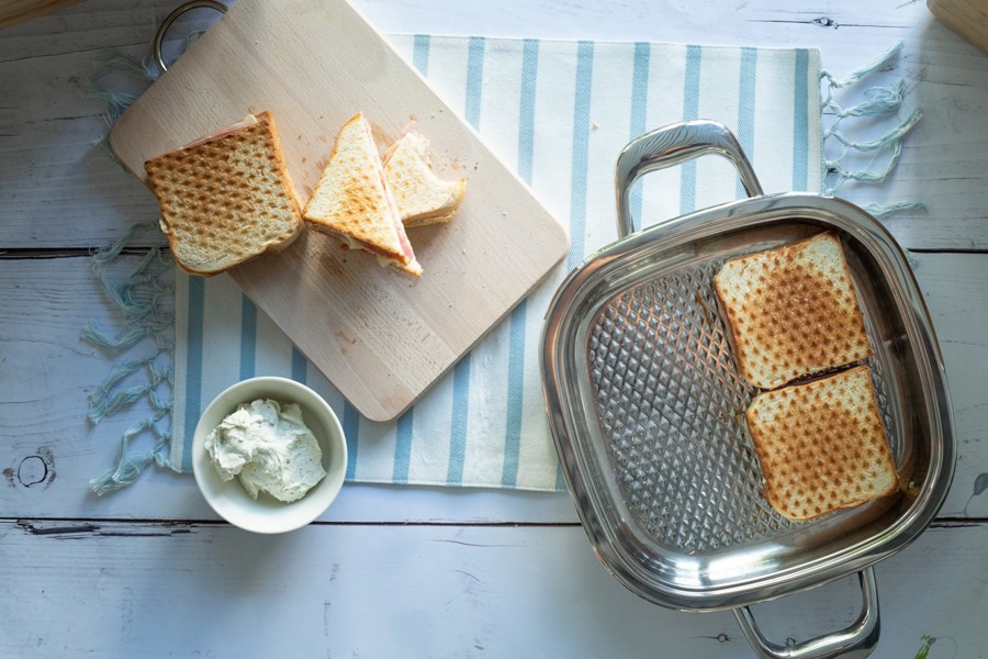 Toasted sandwich bread