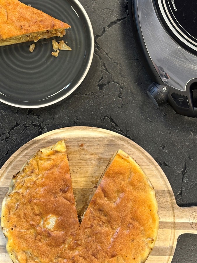 Gegossener Kohlkuchen (Zalivnoj Pirog)