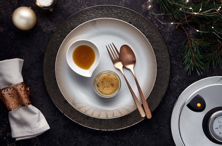 Date pudding with toffee sauce