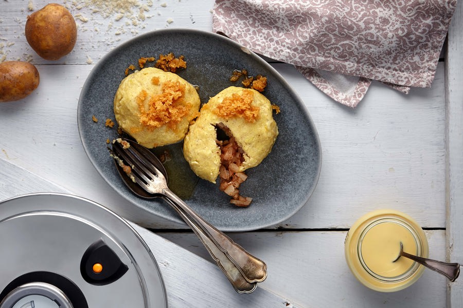 Sweet pear and potato dumplings