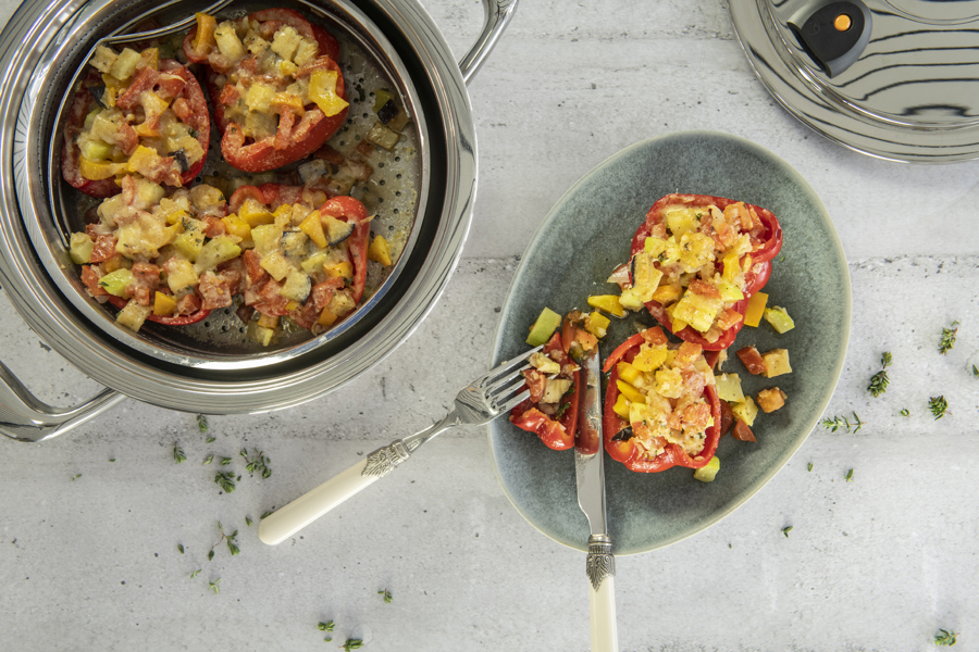 Stuffed peppers with ratatouille