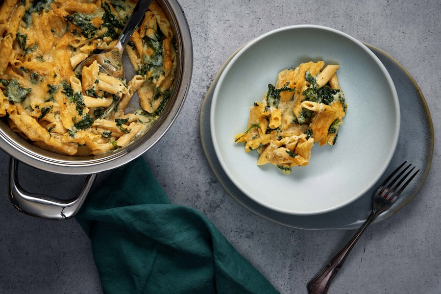 Pasta casserole with spinach and ricotta